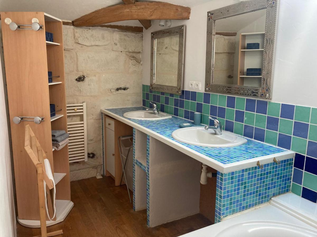 Les Ganivelles Apartment Saint-Dizant-du-Gua Luaran gambar